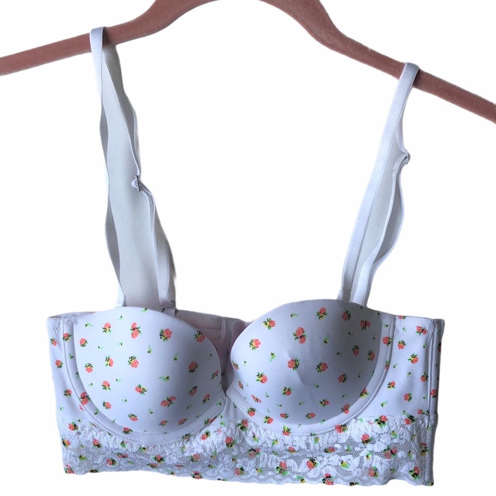 Pink Victoria Secrets Bustier bra White Flower 34A NWOT